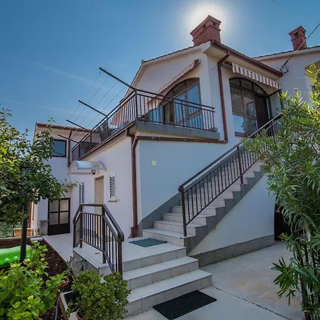 Appartamento With Parking Space Bajcici, Krk - 13639 Malinska