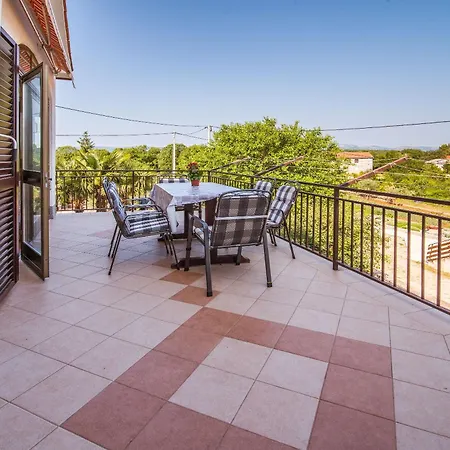 Appartamento With Parking Space Bajcici, Krk - 13639 Malinska